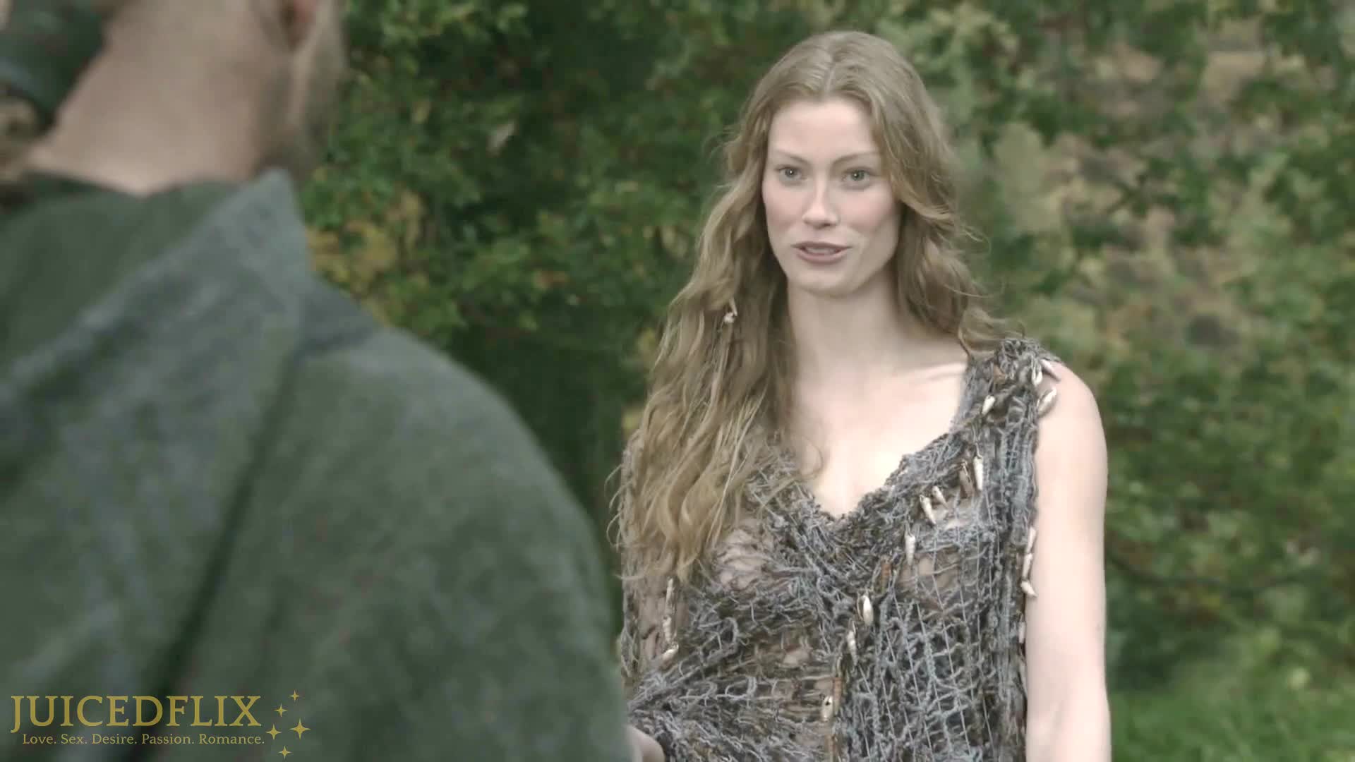 Alyssa Sutherland - Vikings S01-S03 (2013-2015)